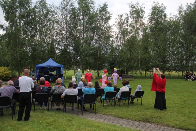 Pasākums "Vasaras balle" pie Maļinovas pagasta saieta nama atpūtas laukumā